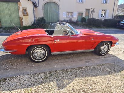 null CHEVROLET, Corvette C2 STINGRAY, 1963, 300 CV, 32 000 kms. Doté d'un moteur...
