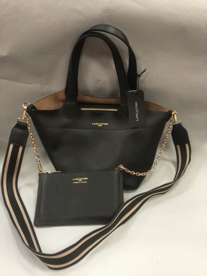 null LANCASTER, black leather handbag, shoulder bag with clutch, H. 20 cm