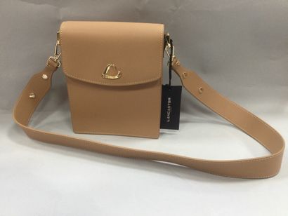 null LANCASTER, beige leather handbag, shoulder strap, H. 19 cm