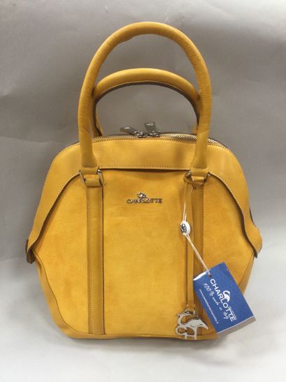 null CHARLOTTE, genuine yellow leather handbag, H. 30 cm