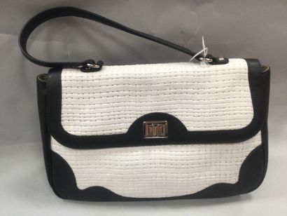 null GROOM, black and white leather handbag, shoulder bag, H. 20 cm