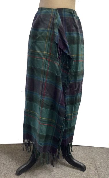 null Polo Ralph LAUREN, woolen trapeze skirt with bangs decorated with checks in...
