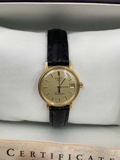 null TISSOT, Lady's watch, case in 18K gold 750/°°, 21 mm, quartz movement, dial...