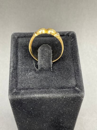 null RING in 18K yellow gold 750/°° with two brilliant-cut diamonds, hallmark 750,...