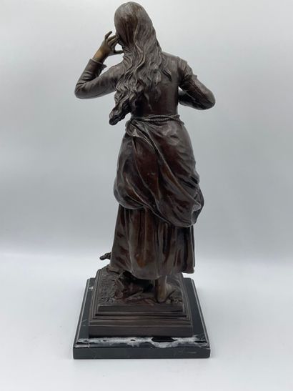  Henry Étienne DUMAIGE (1830-1888), Jeanne D'Arc, Sculpture en bronze à patine brune,...