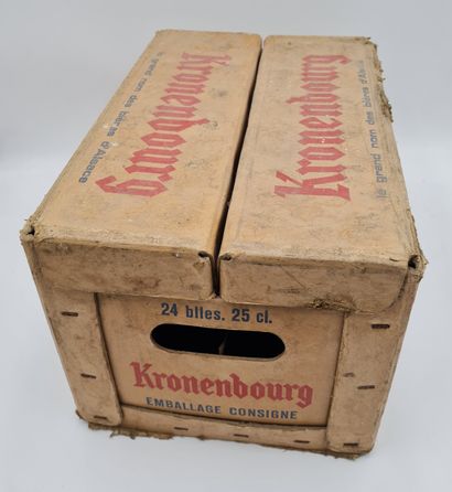 null Ancienne caisse consignée vide en carton fort pour la marque de bière KRONENBOURG,...