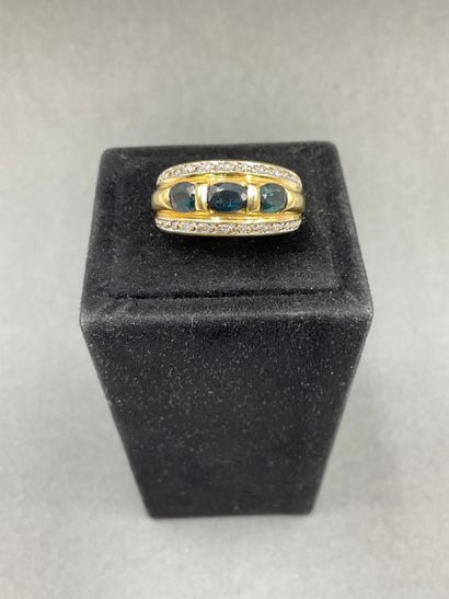 RING in 18K yellow gold 750/°° set with 3...