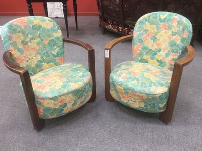 Deux fauteuils tissu a décor floral h=72...