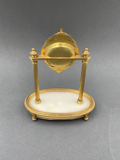 null Elegant brass pocket watch holder, alabaster base, end of 19th century, beginning...