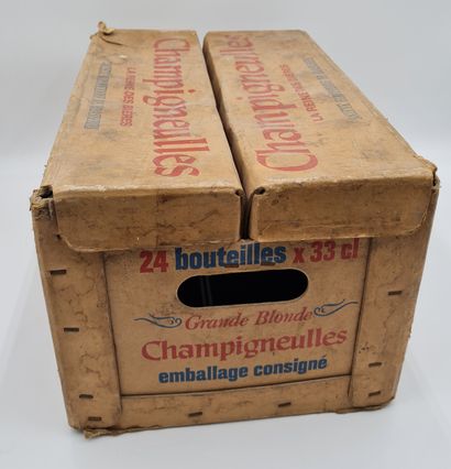 null Ancienne caisse consignée vide en carton fort pour la marque de bière CHAMPIGNEULLES,...