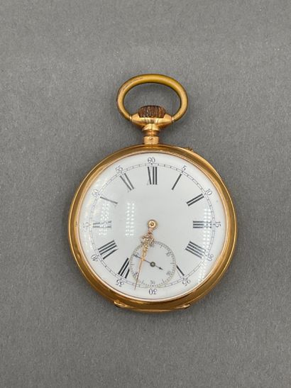null Pocket watch in yellow gold 18K 750/°°, white enamelled dial with Roman numerals...