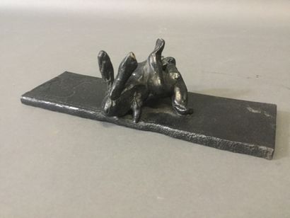  HERVELIN Patrick (1948), "petit lapin de garenne", bronze, signé sous la base, 6...