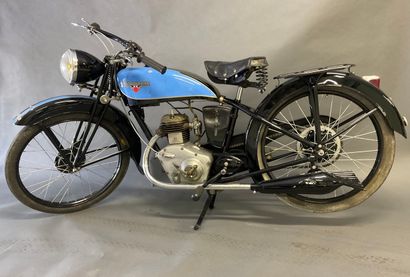 null MOTOBECANE AB1, 1939. This Motobecane, equipped with a side-valve engine and...