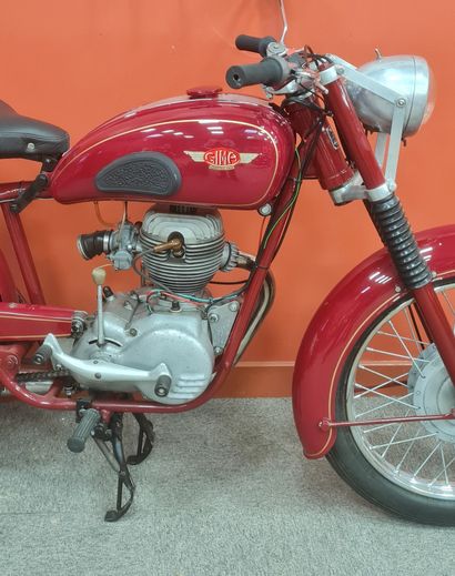 null MOTO GIMA 125, 1953. Cette moto s'est illustrée en s'imposant avec des moteurs...