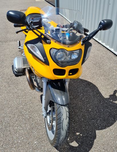 null Moto BMW, R 11 00 S MTT2, Type R1100SA, 2000. Avec 98 chevaux à 8400 tr/mn,...