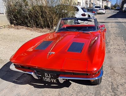 null CHEVROLET, Corvette C2 STINGRAY, 1963, 300 CV, 32 679 kms. Doté d'un moteur...