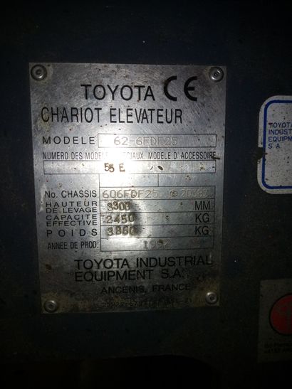 null Chariot élévateur diesel de marque TOYOTA modèle 25, année 1997, levage 3,30...