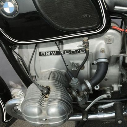 BMW R 60 série 5 Bi cylindres 600 Cm3 Culbuté Production de 1969 a 1973.Cette machine...
