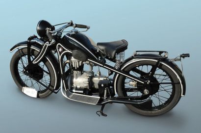 BMW R2 200 CM3 Cette moto a été produite de 1931 à 1936 Modèle présenté a été fabriqué...