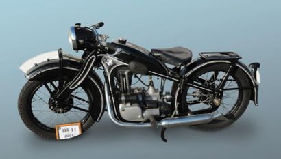 BMW R4 Monocylindre 400 cm3 Produite par les ateliers BMW 1932 à 1938 Cette moto...