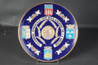 null LONGWY, Plat commémoratif, émaux polychrome, "Chambre syndicale des boulangeries...