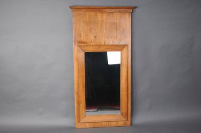 null Miroir trumeau en bois de placage époque fin XIXe siècle H. 128 - L. 67 cm
