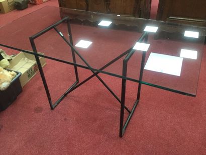 null Table rectangulaire dessus verre 140x75 cm (éclats)