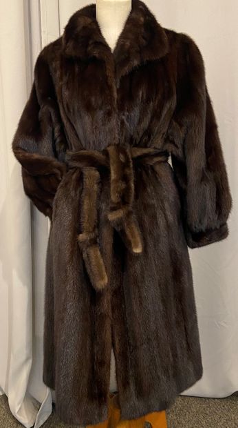 Manteau NOEL FOURRURE in dark brown mink, S. 38-40