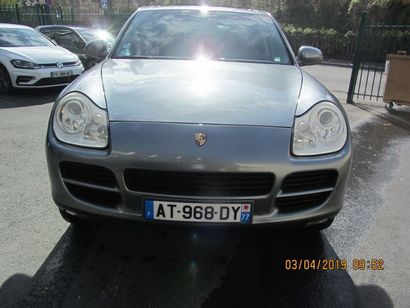 null 	5- PORSCHE CAYENNE S Triptonic de 2004



 Fiche :



Cayenne S Triptonic de...