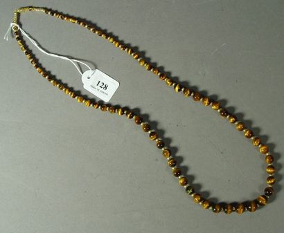 null 128- Collier ''oeil de tigre''
L : 66 cm