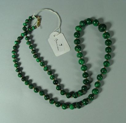 null 7- Malachite necklace

L: 74 cm