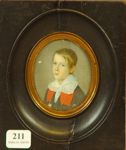 null 211- ''Jeune homme en buste''
Miniature peinte
(petit manque et accident au...