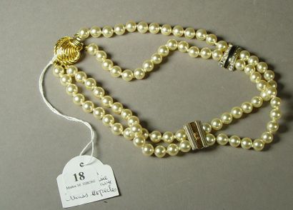 null 18- Collier 2 rangs de perles fantaisie