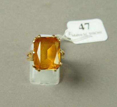 null 47- Bague en or jaune sertie d'une citrine

Pds : 7,15 g