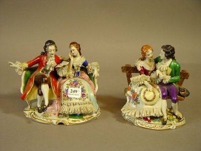 null 249- ''La lecture'' et ''Scène galante''

Deux figurines en porcelaine de Saxe...