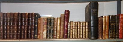 null 1 B- A collector's library

Set of old and modern books (about a hundred) including...