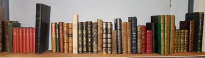  1 B- A collector's library 
Set of old and modern books (about a hundred) including...
