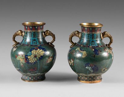 116- Pair of large-bodied vases, in gilt...