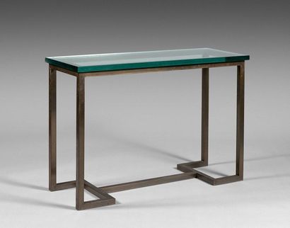 null 161- Console, glass top and chromed metal frame

72 x 103 x 39 cm