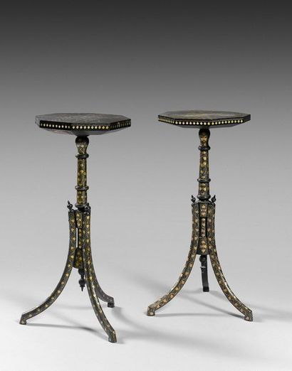 164- Pair of small tripod pedestal tables...