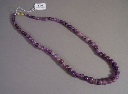null 116- Collier de perles mauves