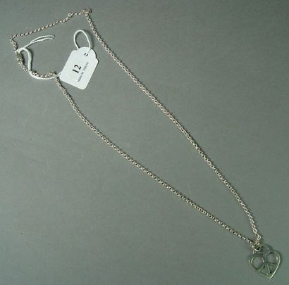 null 12- Chaîne en argent 925/1000 et son pendentif ''coeur'' en argent