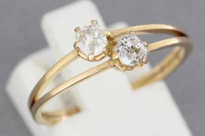 null 46- Toi et Moi gold ring set with two diamonds

Finger size: 56

Weight: 1.9...