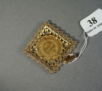 null 38- 20 F coin mounted as a pendant

Weight: 10,60 g