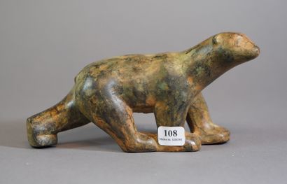 null 108- Pierre CHENET

''Ours polaire''

Bronze

Signé

L : 18 cm