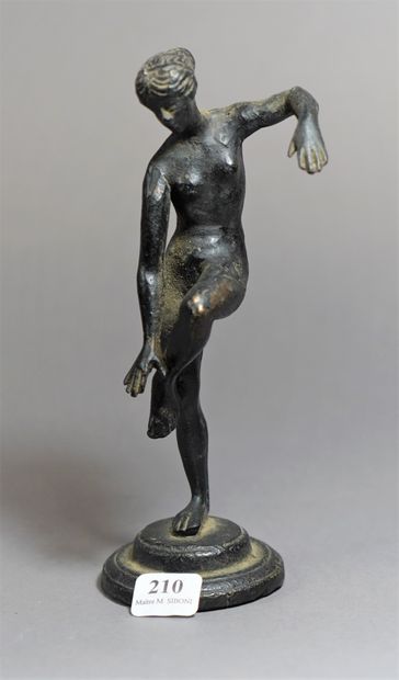 null 210- Danseuse en bronze

H : 18 cm
