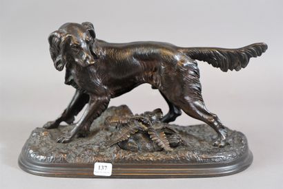 null 137- J. MOIGNIEZ

''Chien de chasse et lièvre''

Bronze signé sur la base

19...
