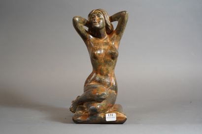 null 131- Pierre CHENET

''Nu sur un coussin''

Sculpture en bronze

Cachet sous...