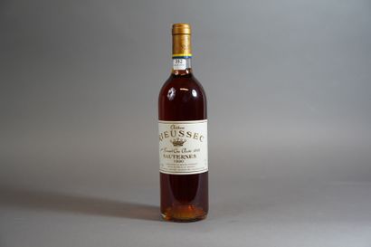 null 
352- 1 bouteille de Château Rieussec Sauternes 1990          