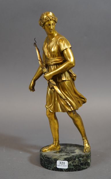 null 321- Ecole Française XIXème siècle ''Diane Chasseresse'' Statue en bronze doré...